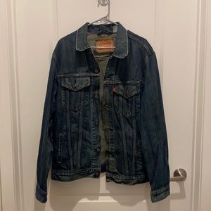 Men’s Levi Strauss jean jacket XL. Great condition